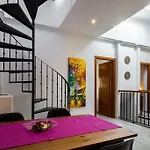 Descubrehome Pureza Triana Penthouse, Terraza Privada