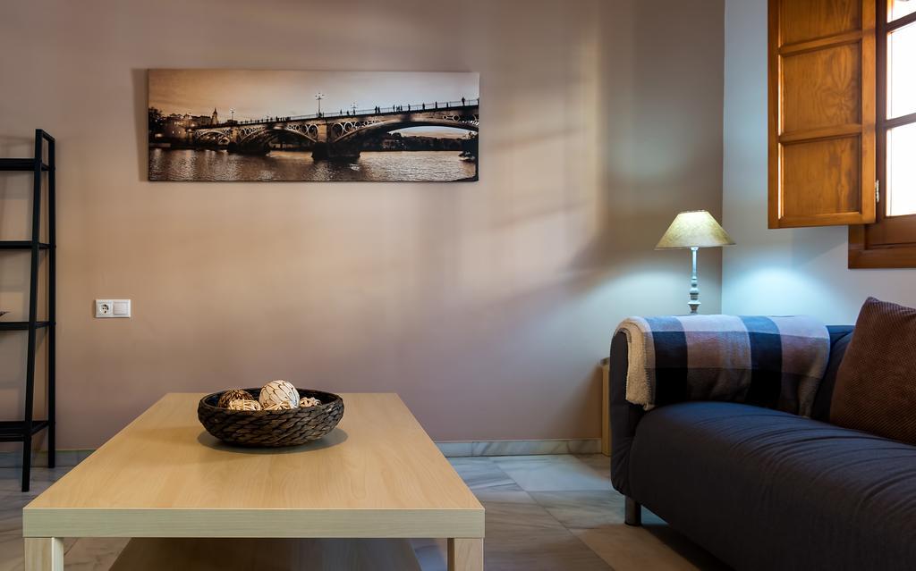 Descubrehome Pureza Triana Penthouse, Terraza Privada *