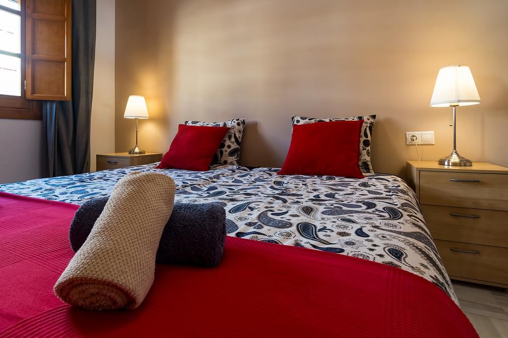 Descubrehome Pureza Triana Penthouse, Terraza Privada